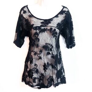 Lovely 153 black lace cut out elbow sleeve t…